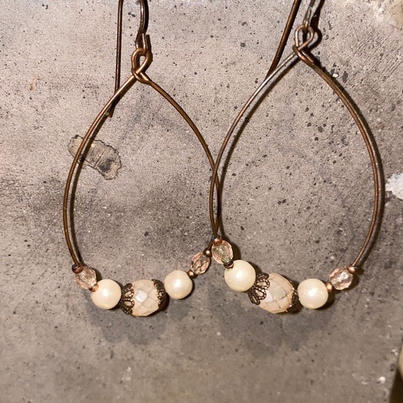 Jewelry - Set of rose gold light pink beaded teardrop dangle earrings jewelry​​